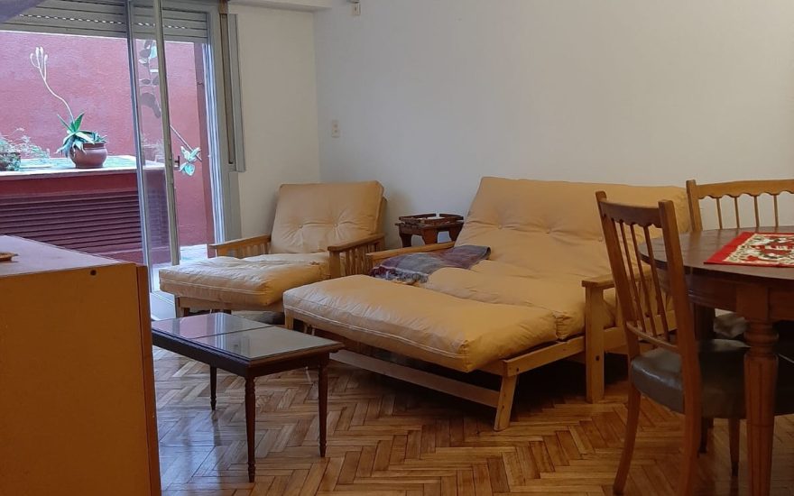 ALQUILER AMOBLADO – ABASTO – S. de Bustamante al 400