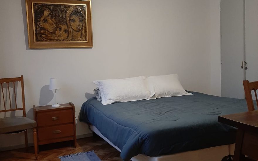 ALQUILER AMOBLADO – ABASTO – S. de Bustamante al 400