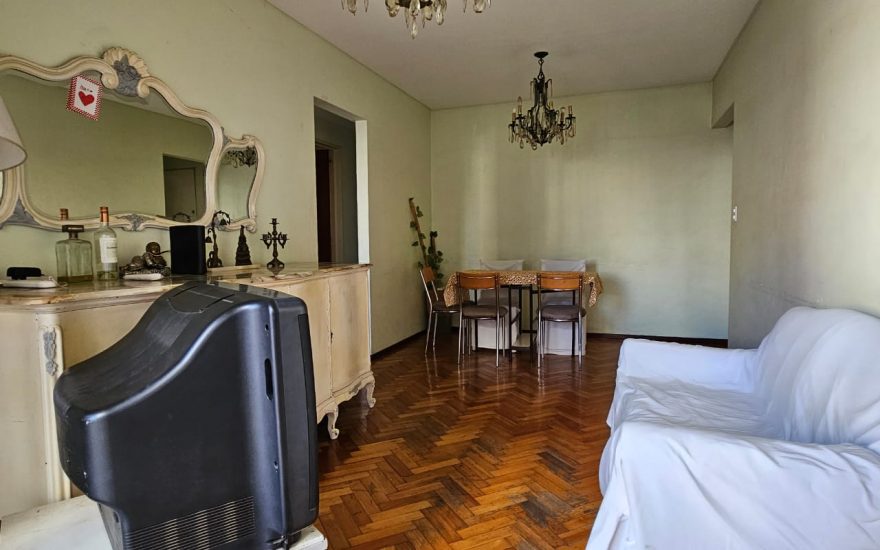 ALQUILER AMOBLADO – BELGRANO  – 3 ambientes con balcon – Mendoza y Amenabar