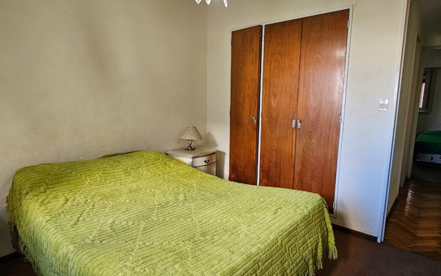 ALQUILER AMOBLADO – BELGRANO  – 3 ambientes con balcon – Mendoza y Amenabar