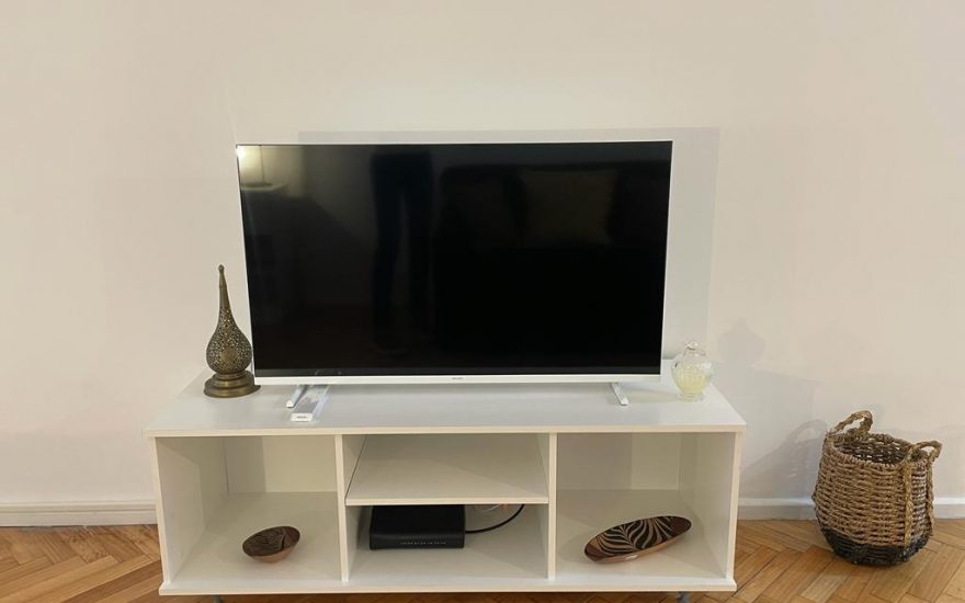 ALQUILER AMOBLADO – RETIRO – Libertad y Av Santa Fe – 1 ambiente amplio