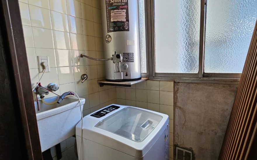 ALQUILER AMOBLADO – BELGRANO  – 3 ambientes con balcon – Mendoza y Amenabar