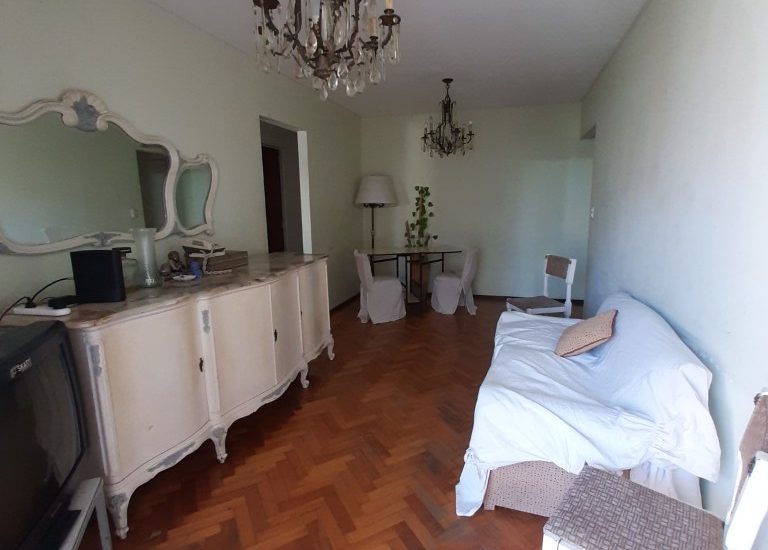 ALQUILER AMOBLADO – BELGRANO  – 3 ambientes con balcon – Mendoza y Amenabar