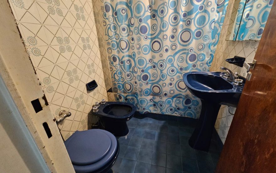 ALQUILER AMOBLADO – BELGRANO  – 3 ambientes con balcon – Mendoza y Amenabar