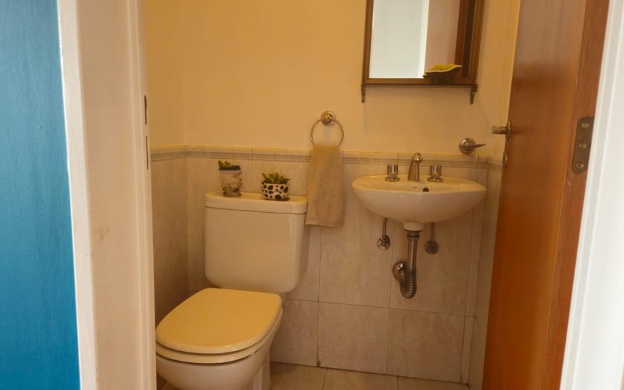 VENTA – AMOBLADO 4 AMBIENTES C/COCH – PARQUE CHACABUCO – Eva Peron 1200