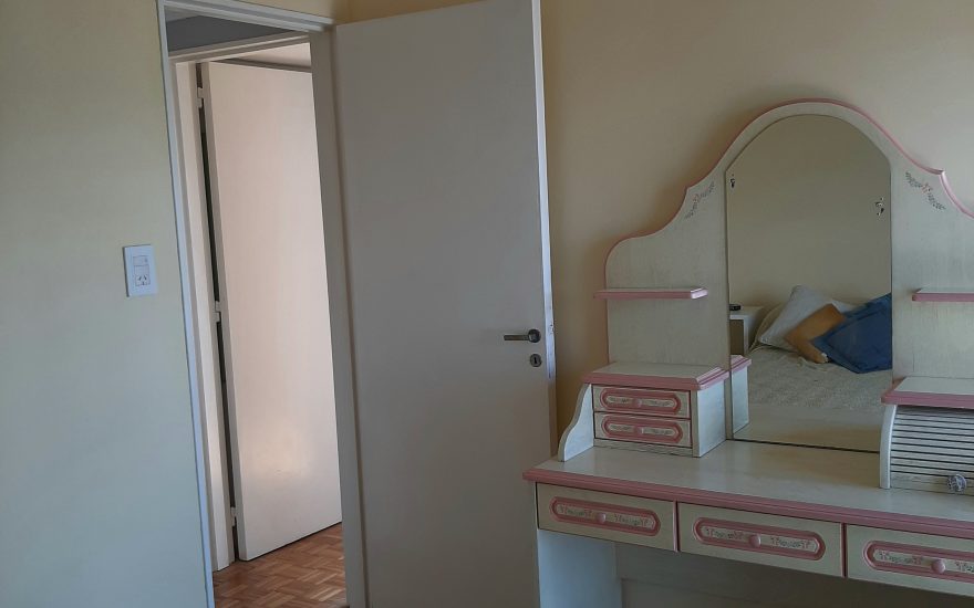 ALQUILER AMOBLADO – PQUE CHACABUCO – Senillosa al 1000 – 3 ambientes