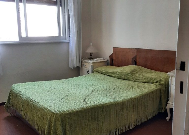 ALQUILER AMOBLADO – BELGRANO  – 3 ambientes con balcon – Mendoza y Amenabar