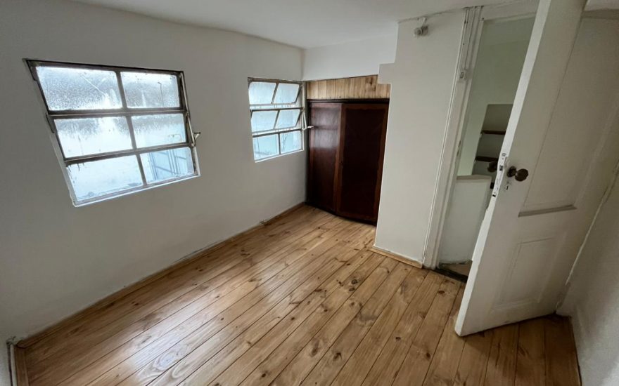 ALQUILER TEMPORAL SIN MUEBLES – BALVANERA – Ayacucho al 700 – 2 ambientes y 1/2