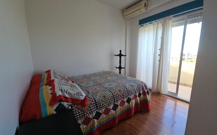 VENTA – AMOBLADO 4 AMBIENTES C/COCH – PARQUE CHACABUCO – Eva Peron 1200