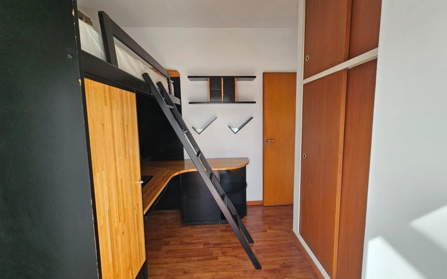 VENTA – AMOBLADO 4 AMBIENTES C/COCH – PARQUE CHACABUCO – Eva Peron 1200