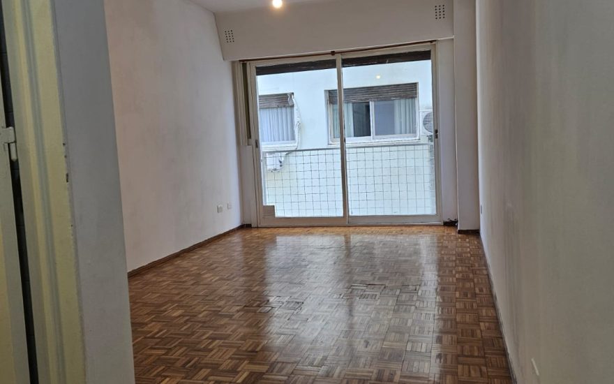 ALQUILADO  – ALQUILO – MONSERRAT – 2 AMBIENTES – Alsina al 1600