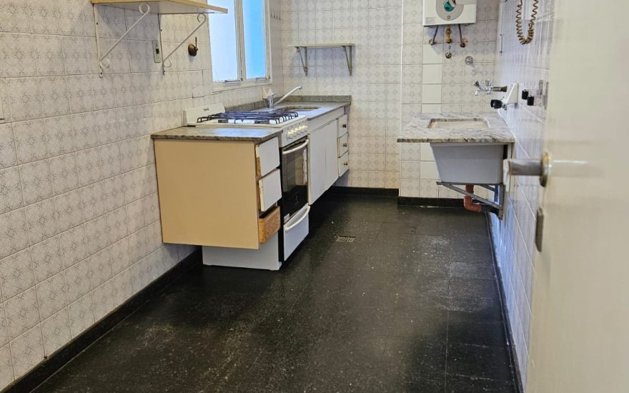 ALQUILADO  – ALQUILO – MONSERRAT – 2 AMBIENTES – Alsina al 1600