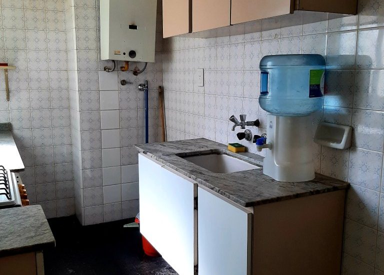 ALQUILO – MONSERRAT – 2 AMBIENTES – Alsina al 1600