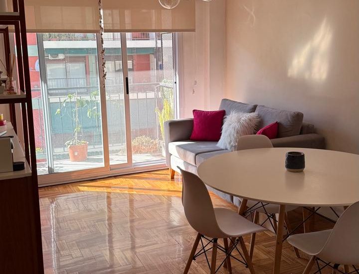 ALQUILER AMOBLADO – CABALLITO – 2 AMBIENTES – Hidalgo y Mendes de Andes