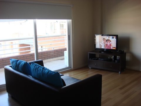 LIBRE – ALQUILER AMOBLADO – PUERTO MADERO – 3 AMBIENTES – Juana Manso 1600