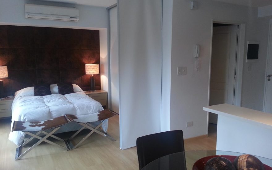 ALQUILER AMOBLADO – PALERMO – 1 AMBIENTE DIVIDIDO – Oro y Charcas