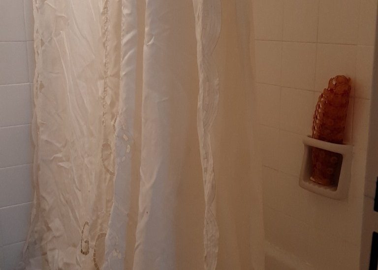 ALQUILER AMOBLADO – CABALLITO – 2 AMBIENTES – Guayaquil y Bertres