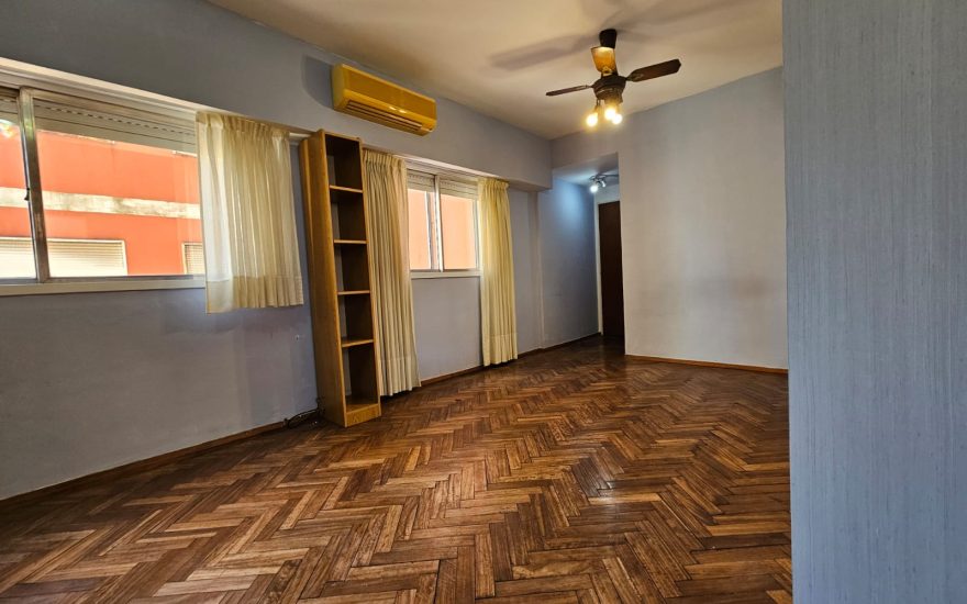ALQUILER – BALVANERA – 1 AMBIENTE – Av. Belgrano al 1900