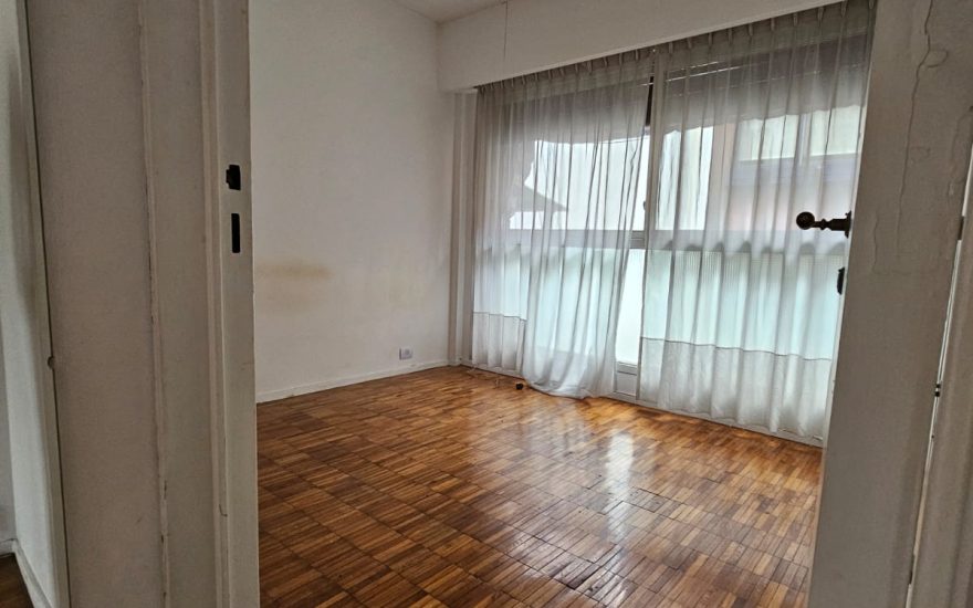 VENTA – RETIRO – 2 AMBIENTES – Paraguay al 700