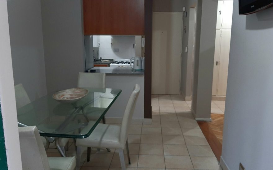 ALQUILER AMOBLADO – CABALLITO – 2 AMBIENTES – Guayaquil y Bertres