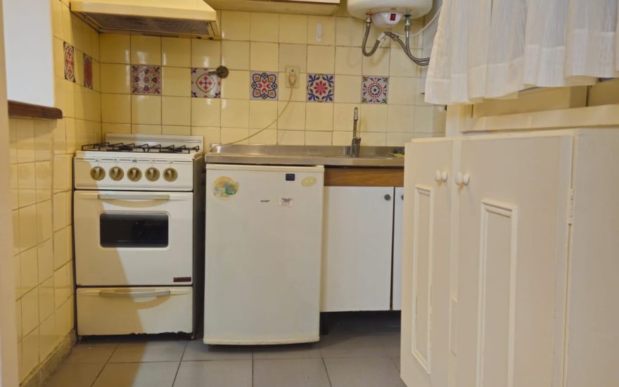 ALQUILER TEMPORAL SIN MUEBLES – RETIRO – 1 AMBIENTE – Talcahuano y Santa Fe