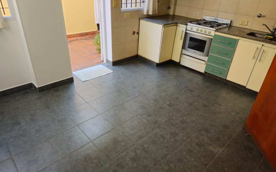 VENTA – VILLA PUEYRREDON – 3 AMBIENTES CON PATIO – Condarco al 5400