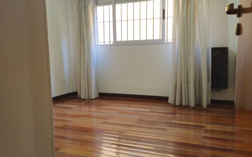 VENTA – VILLA PUEYRREDON – 3 AMBIENTES CON PATIO – Condarco al 5400