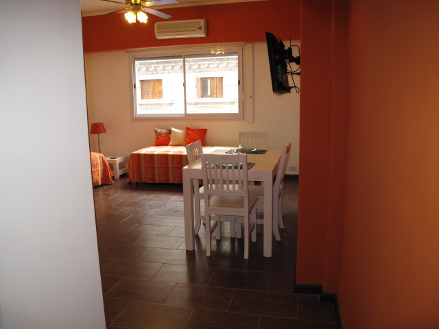 ALQUILER AMOBLADO – MONSERRAT – V. CEVALLOS 300 – 1 AMBIENTE