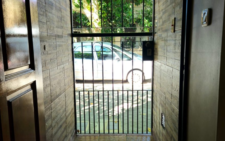 VENTA – VILLA PUEYRREDON – 3 AMBIENTES CON PATIO – Condarco al 5400