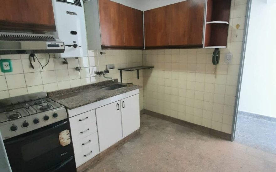 VENTA – FLORES – 3 AMBIENTES – Av Gaona 2500