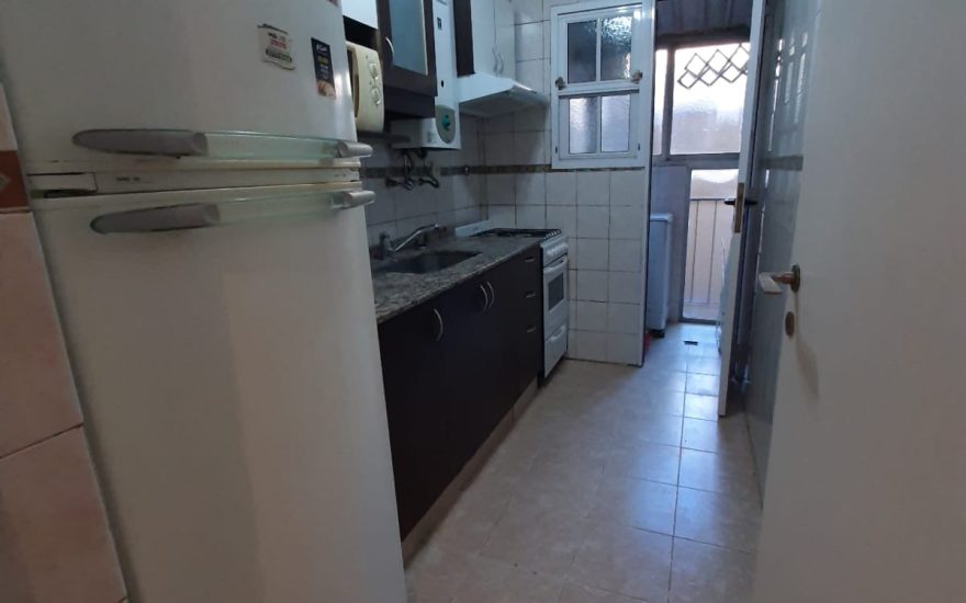ALQUILER AMOBLADO – CENTRO – 2 AMBIENTES – Sarmiento 1700