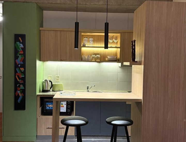 ALQUILER AMOBLADO – PALERMO – 1 AMBIENTE – Mansilla y Sc. Ortiz – Libre 1 de Abril