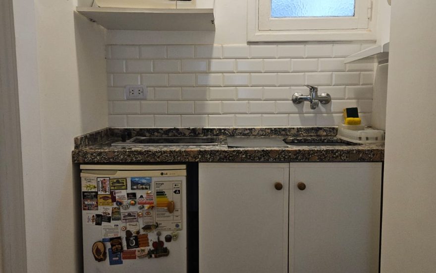 RESERVADO RESERVADO —– ALQUILER AMOBLADO – RECOLETA – 1 AMBIENTE –  Vicente Lopez y Callao Av