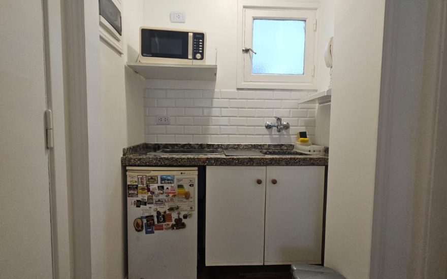 RESERVADO RESERVADO —– ALQUILER AMOBLADO – RECOLETA – 1 AMBIENTE –  Vicente Lopez y Callao Av