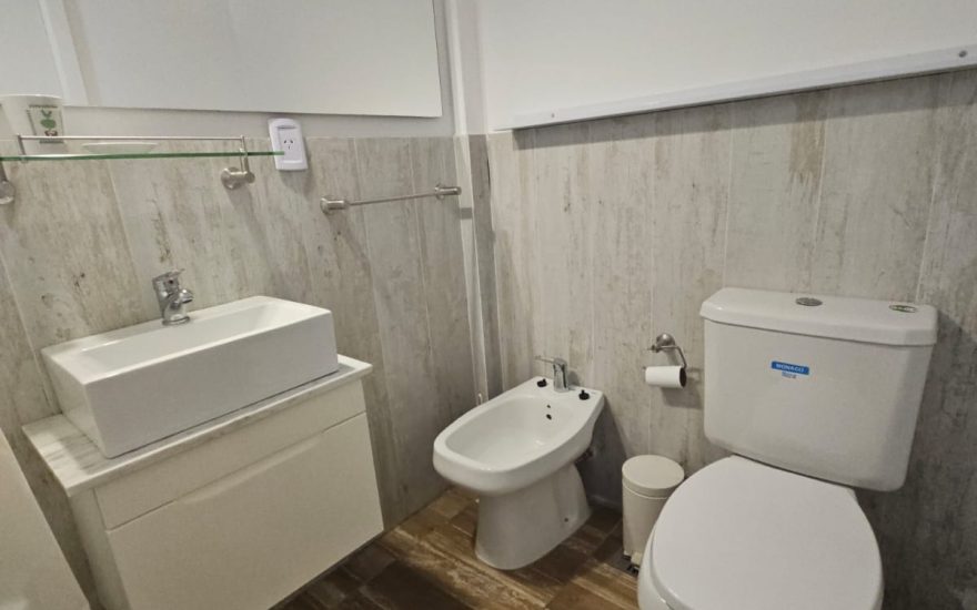 RESERVADO RESERVADO —– ALQUILER AMOBLADO – RECOLETA – 1 AMBIENTE –  Vicente Lopez y Callao Av