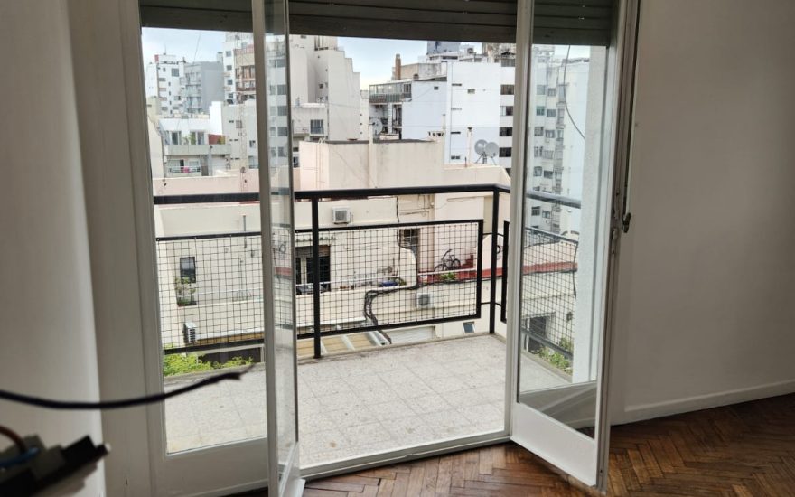 ALQUILER TEMPORARIO SIN MUEBLES – PALERMO – 2 AMB – Mario Bravo y Av. Cordoba